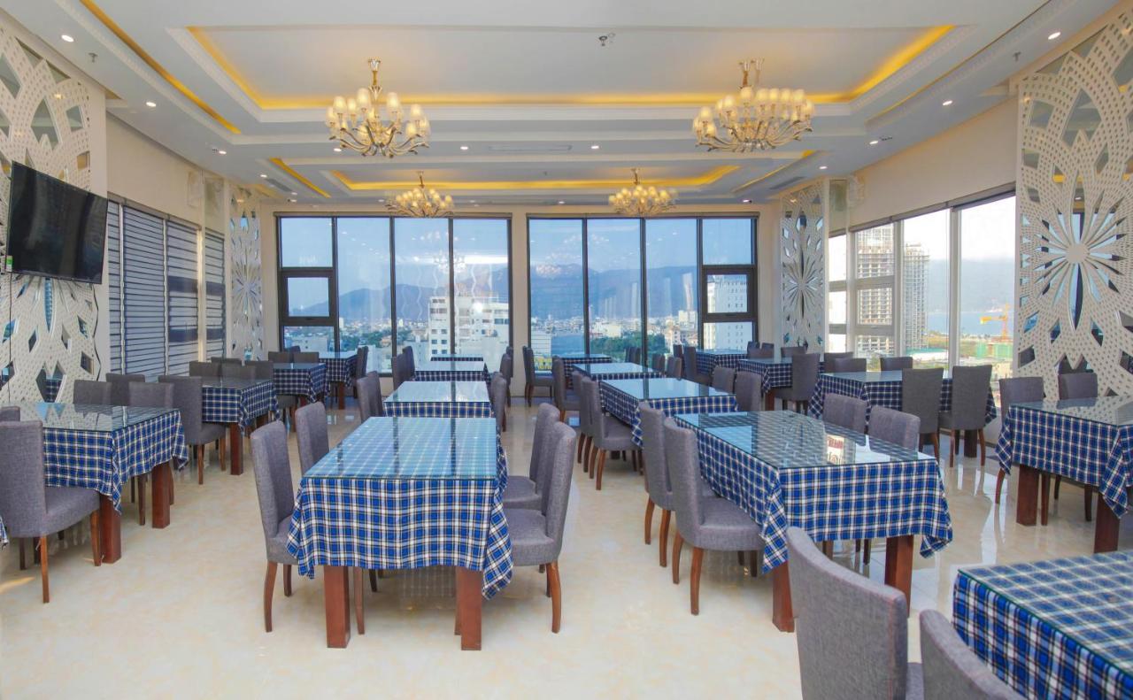 Royal Beach Hotel By Thg Da Nang Esterno foto