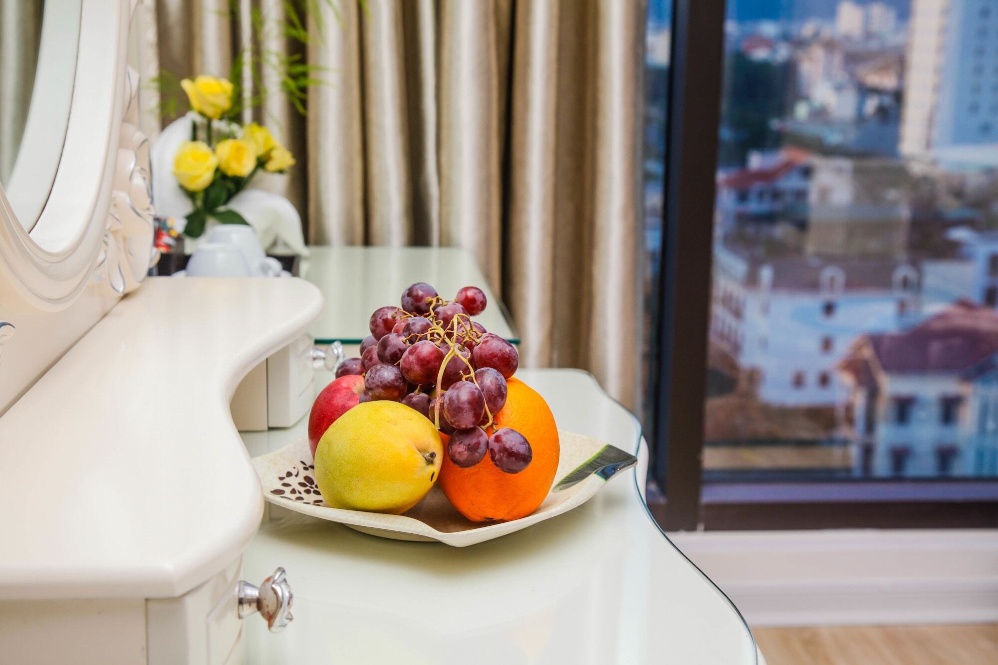 Royal Beach Hotel By Thg Da Nang Esterno foto